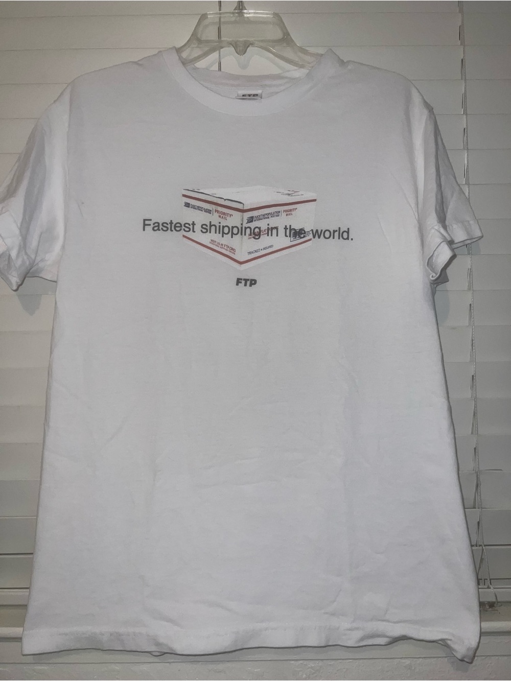 FTP - Shipping Box white t-Shirt - size medium - good pre-owned condition